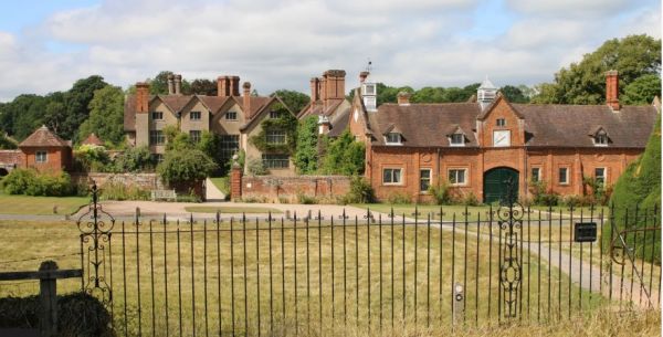 Packwood House